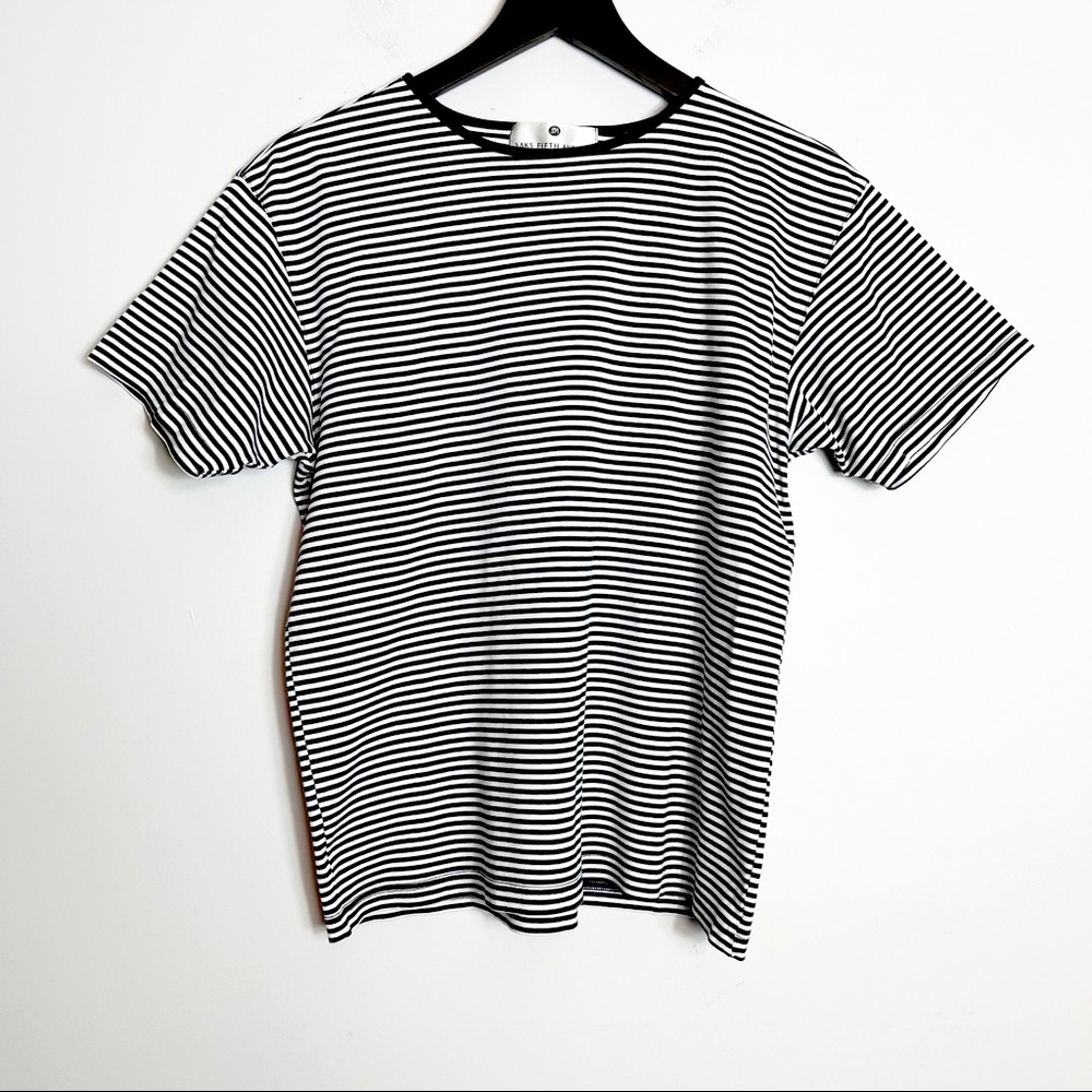Saks Fifth Avenue Short Sleeve T-Shirt Size Large
